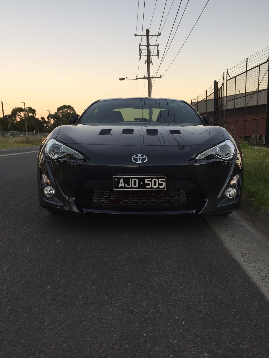 XB3 Slanted Hood Louver Kit